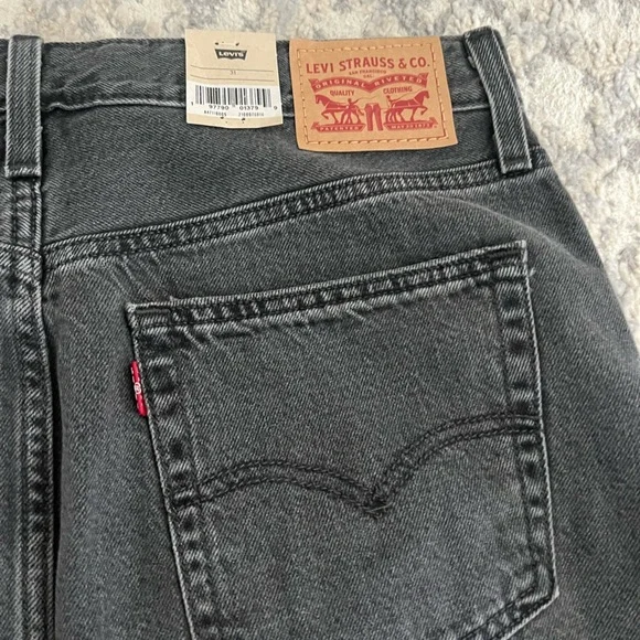 NWT Levi's Denim Cotton Blend Midi Skirt with Side Slit, Black, Size 31 - Picture 10 of 14